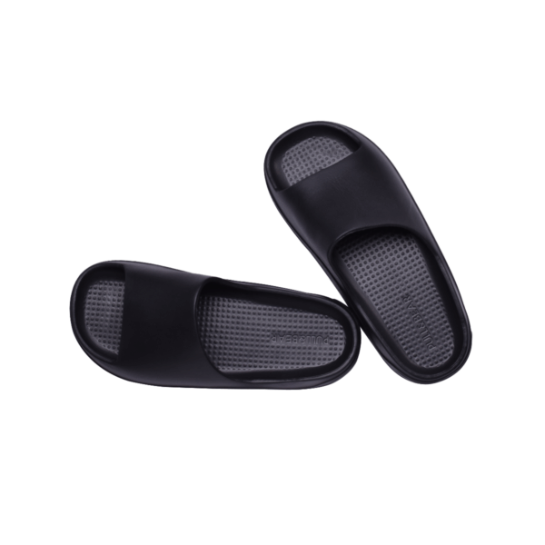 Pull&Bear Rubberized chunky slide Black - Image 2